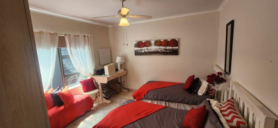 6 Bedroom Property for Sale in Dana Bay Western Cape